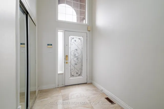 Additional image 7 of 2530 Nichols Dr