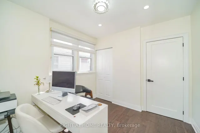 Additional image 28 of 23 Denham Rd