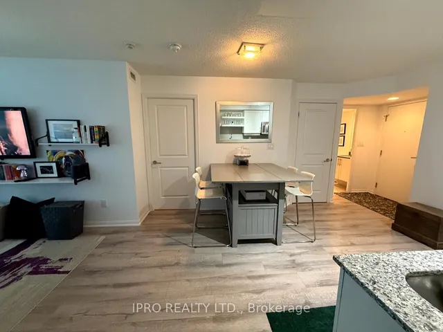 Additional image 6 of 400 Adelaide St Unit 801