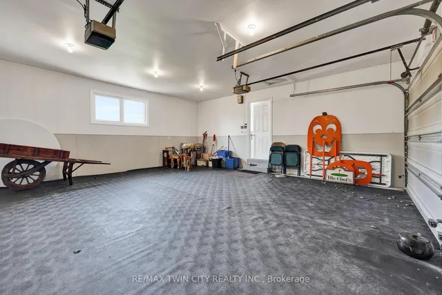 Additional image 30 of 10566 SECOND Line