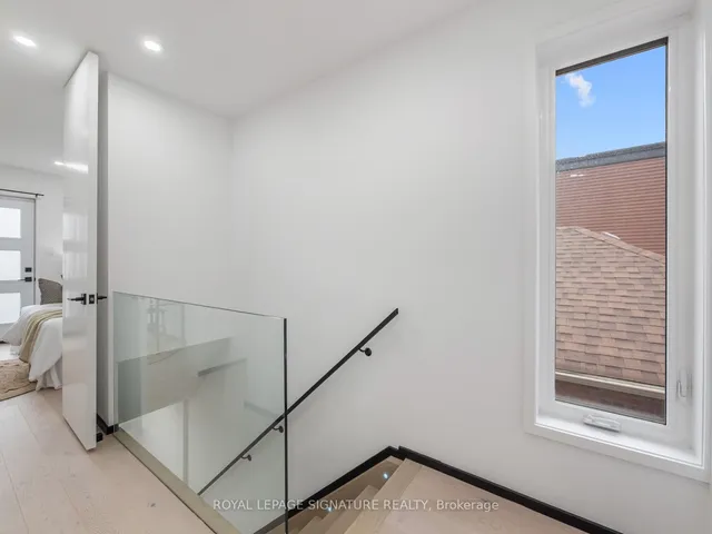 Additional image 20 of 186 Oak Park Ave