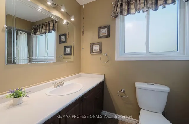 Additional image 31 of 7 Dalzell Ave