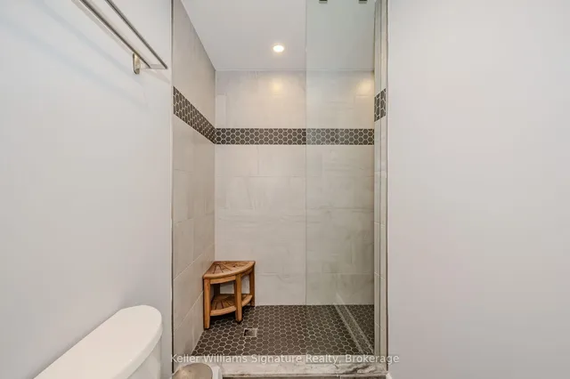 Additional image 17 of 278 Normanhurst Ave