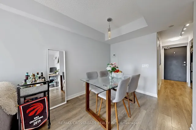 Additional image 17 of 87 Peter St Unit 1005