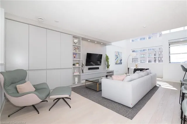 Additional image 4 of 112 Benton St Unit 710