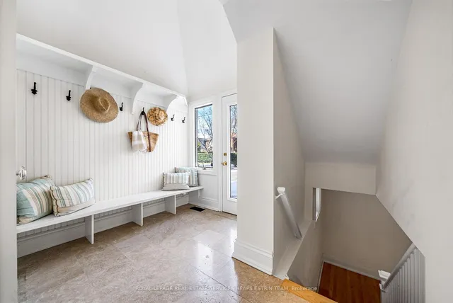 Additional image 19 of 231 Glenrose Ave