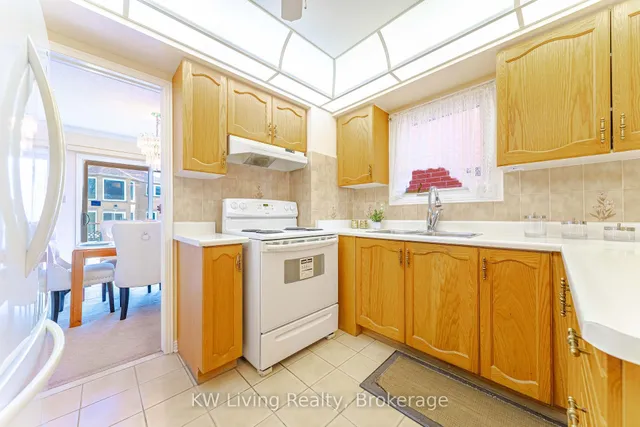 Additional image 5 of 39 Duxbury Dr