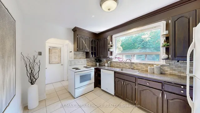 Additional image 27 of 53 Pine Ridge Dr