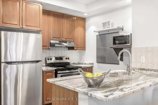 Additional image 9 of 5233 Dundas St Unit 1125