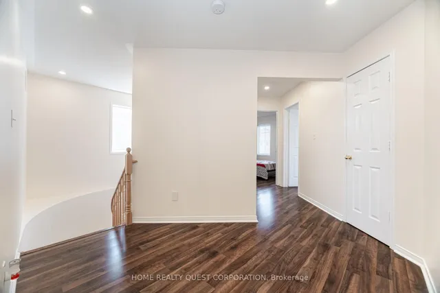 Additional image 25 of 1322 Mowat Lane