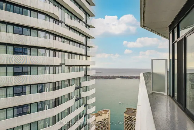 Additional image 20 of 100 Harbour St Unit 6805