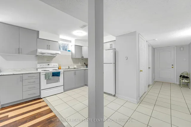 Additional image 39 of 26 Hefferon Crt