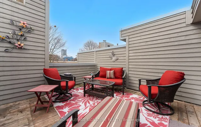 Additional image 29 of 74 Dutch Myrtle Way