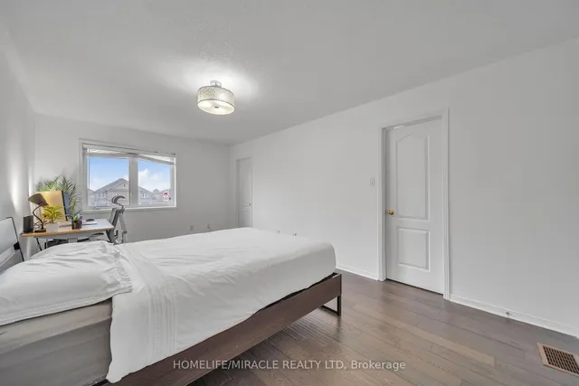 Additional image 28 of 93 Crystal Glen Cres