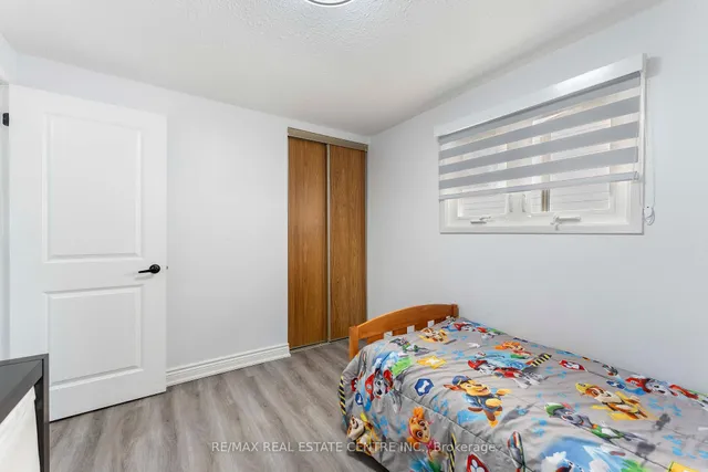 Additional image 36 of 44 Abelard Ave