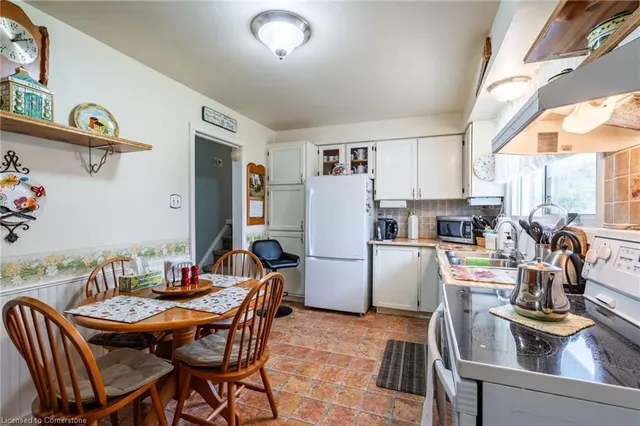 Additional image 15 of 611 Woodview Rd