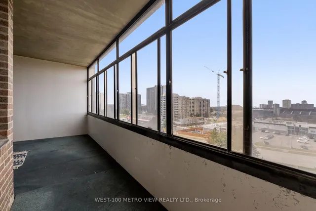 Additional image 16 of 15 Kensington Rd Unit 908