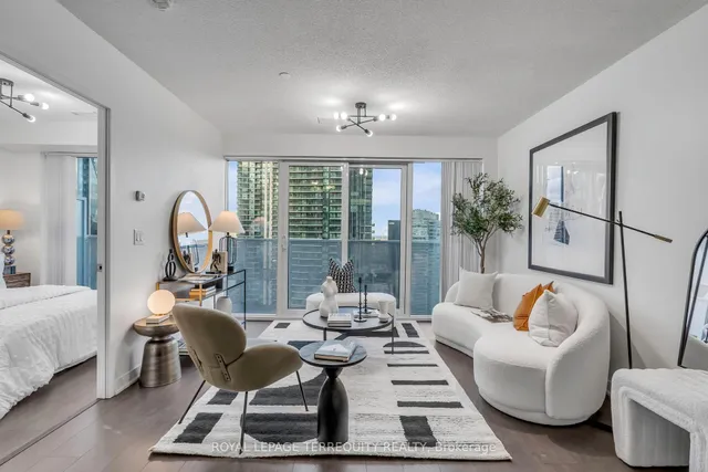 Additional image 20 of 88 Harbour St Unit 3006