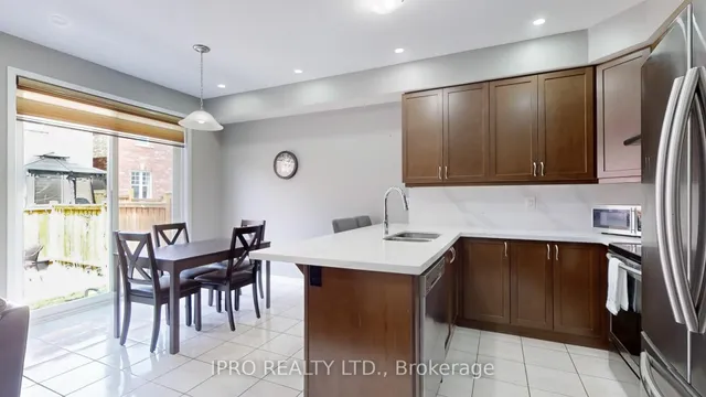 Additional image 14 of 28 Troyer St