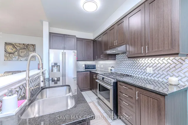 Additional image 15 of 194 Sky Harbour Dr