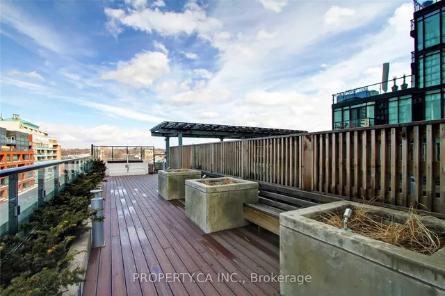 Additional image 34 of 8 Dovercourt Rd Unit 210