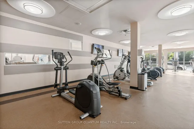 Additional image 25 of 90 Absolute Ave Unit 302