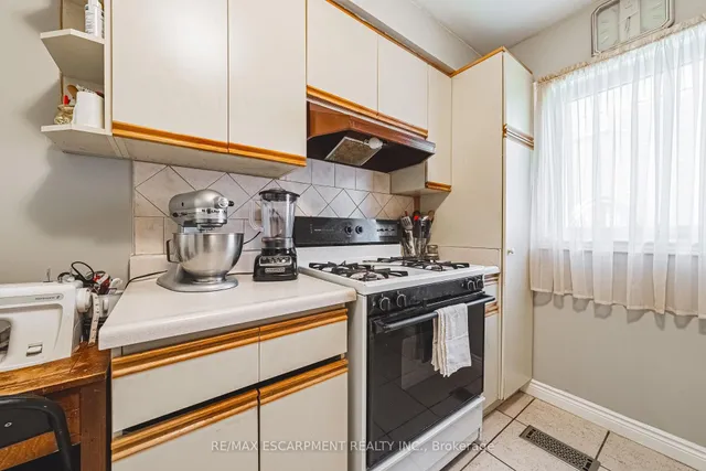 Additional image 21 of 65 Mount Pleasant Dr