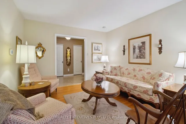 Additional image 8 of 61 Mercury Rd