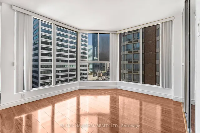 Additional image 2 of 55 Centre Ave Unit 1607