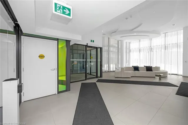 Additional image 45 of 3200 Dakota Common Unit 1007