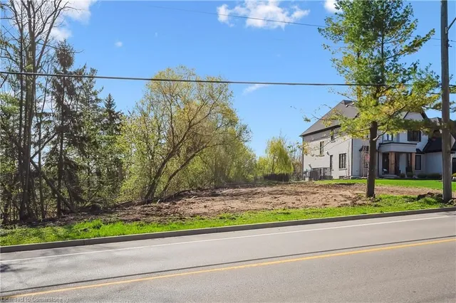 Additional image 8 of 176B Woolwich St