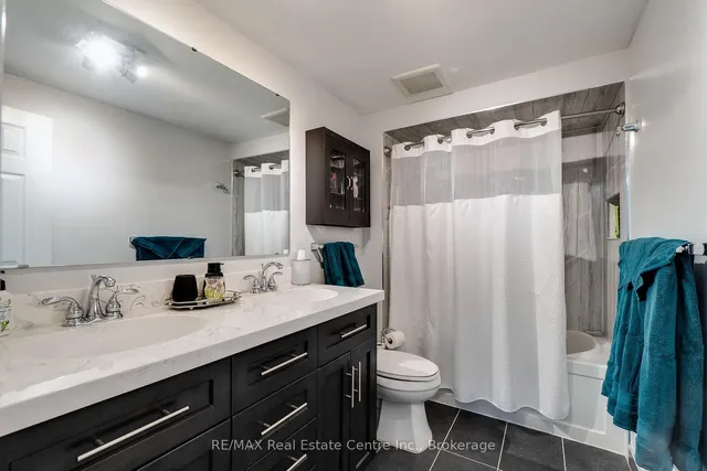 Additional image 34 of 775 Coulson Ave