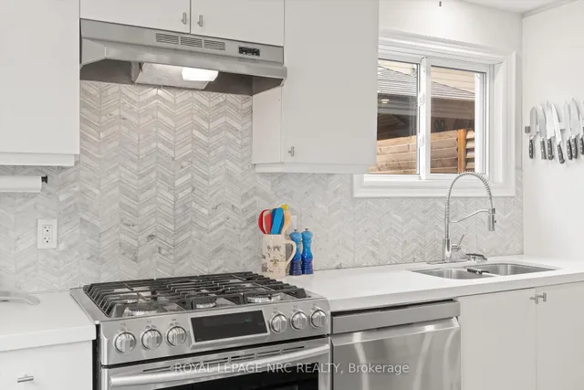 Additional image 16 of 15 East 24th St