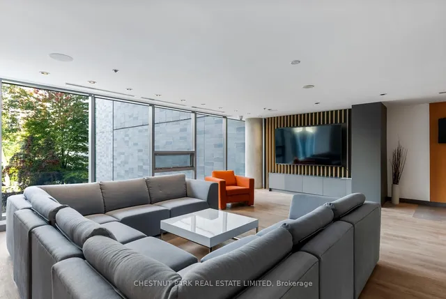 Additional image 35 of 285 Mutual St Unit 302