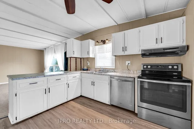 Additional image 6 of 137 Maple Cres