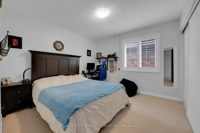 Additional image 36 of 56 Nanaimo Cres