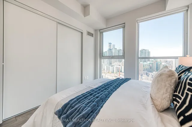 Additional image 17 of 159 Wellesley St Unit 2210