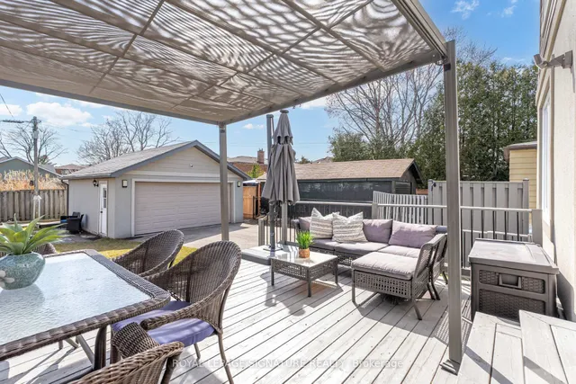 Additional image 33 of 71 Roseland Dr