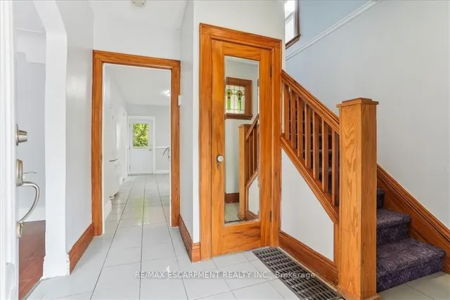 Additional image 4 of 1160 King St