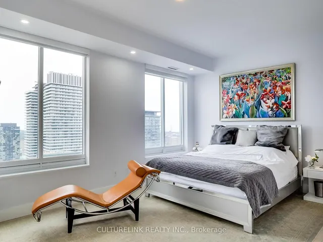 Additional image 18 of 35 Balmuto St Unit 4402