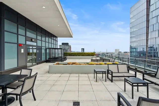 Additional image 20 of 460 Adelaide St Unit 102