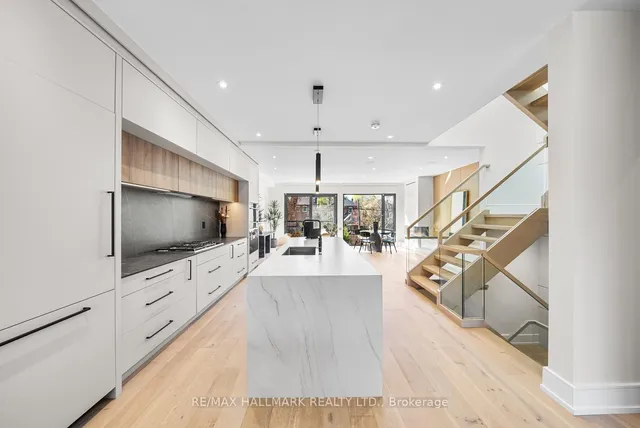 Additional image 15 of 118 Airdrie Rd