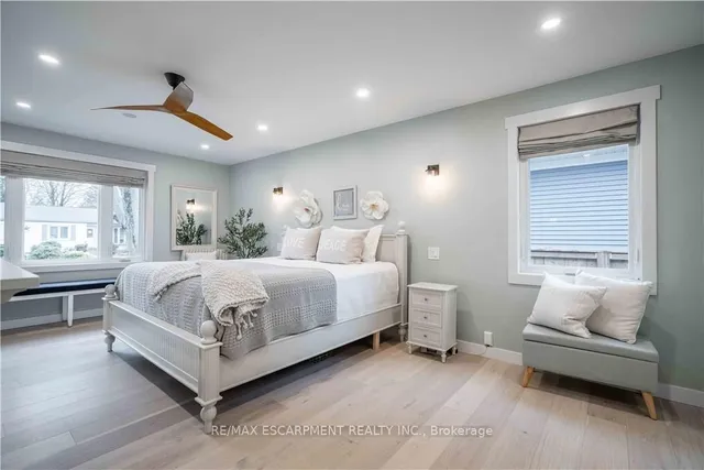 Additional image 19 of 56 Oakley Crt