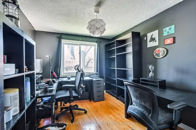 Additional image 22 of 2700 Barton St Unit 2