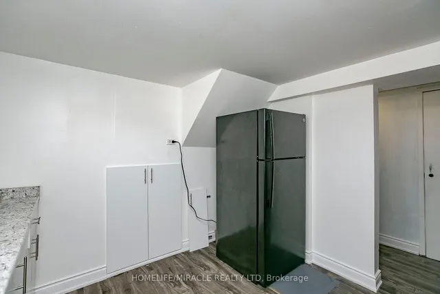 Additional image 38 of 11 Dartford Rd