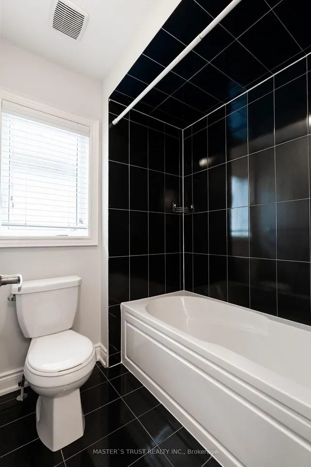 Additional image 41 of 1562 Leger Way