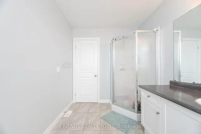 Additional image 33 of 37 Charleswood Cres