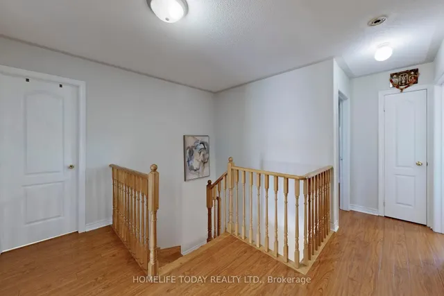 Additional image 26 of 40 Oblate Cres