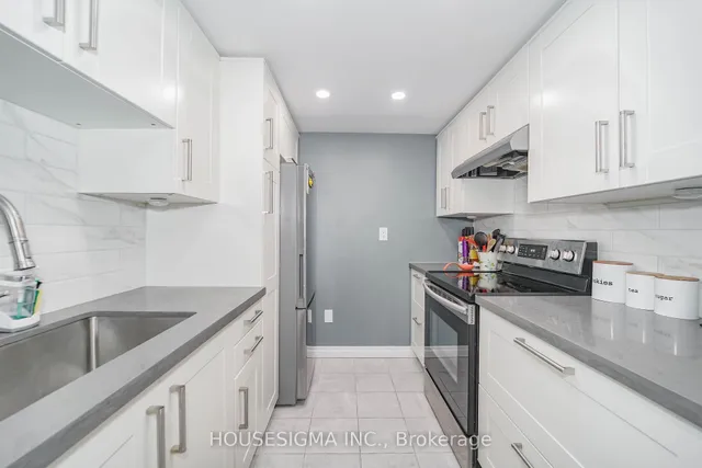 Additional image 21 of 121 Ling Rd Unit 904