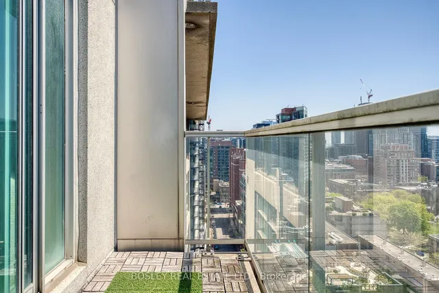 Additional image 35 of 50 Lombard St Unit 2104